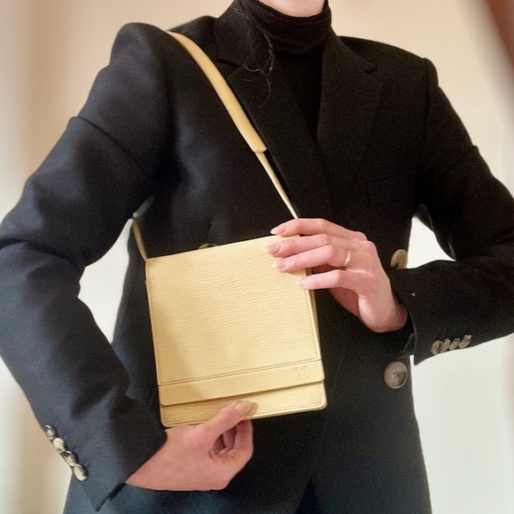 Louis Vuitton Lemon Drop Mini Epi - Picture 9 of 16